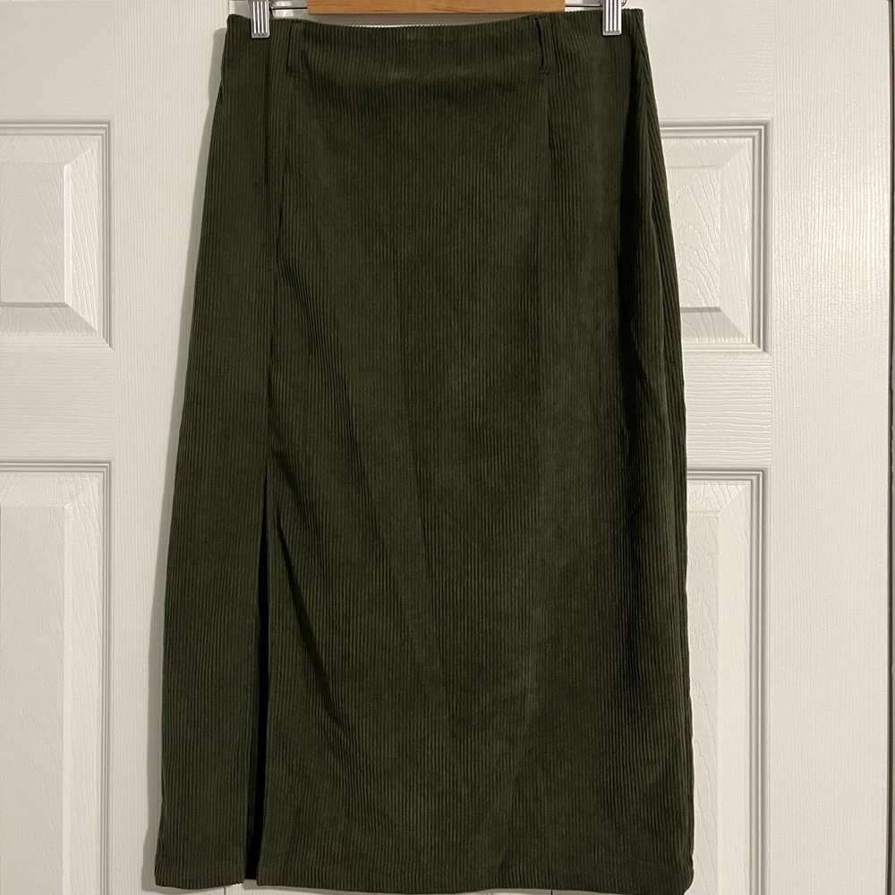 NWT HALARA Midi Corduroy Skirt Green Medium